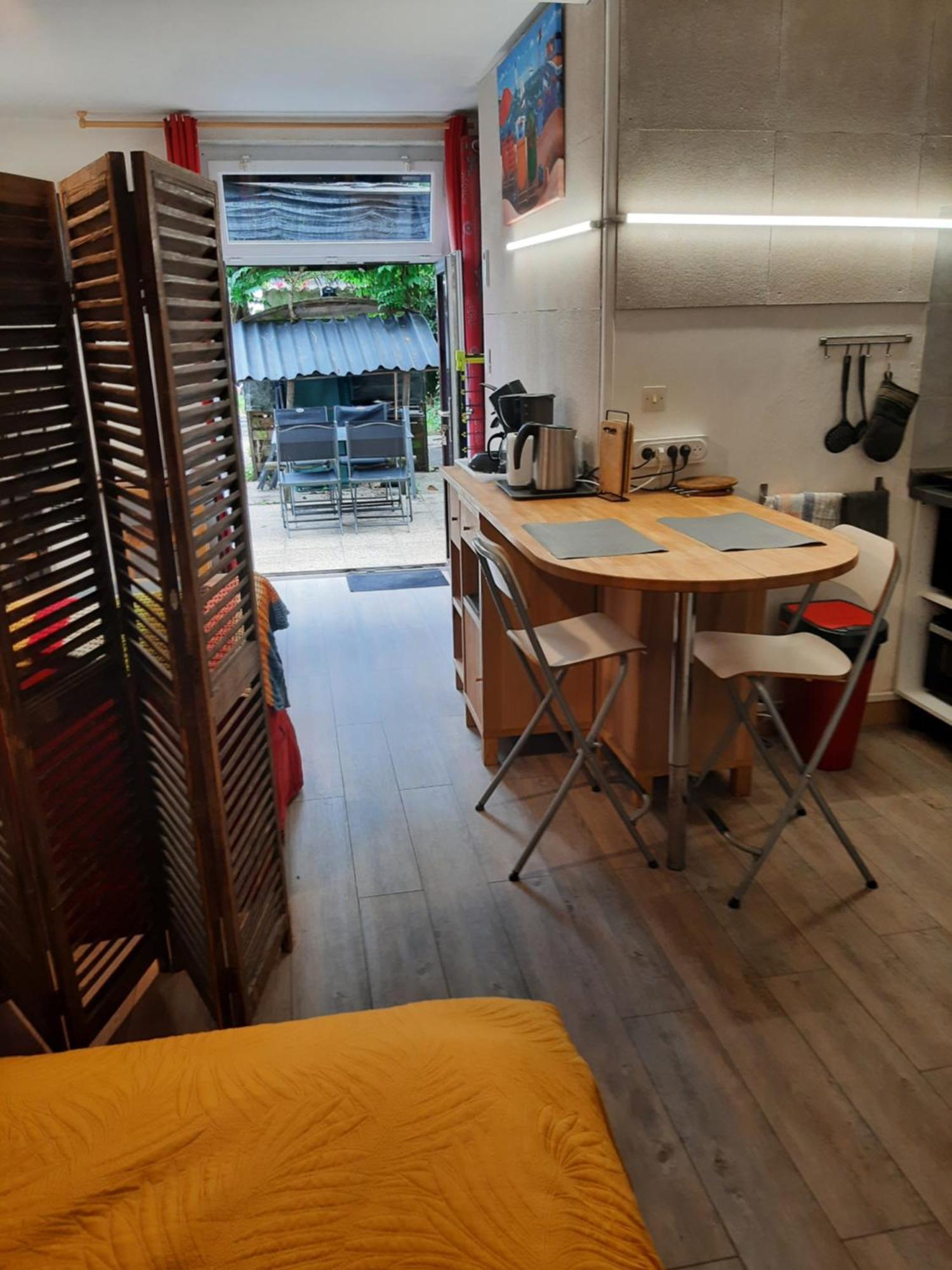 Duplex14H 1Er Etage Jardinet 1 Parking Ou Studio14B Rdc Terrasse Sans Parking La Rochelle  Exteriér fotografie