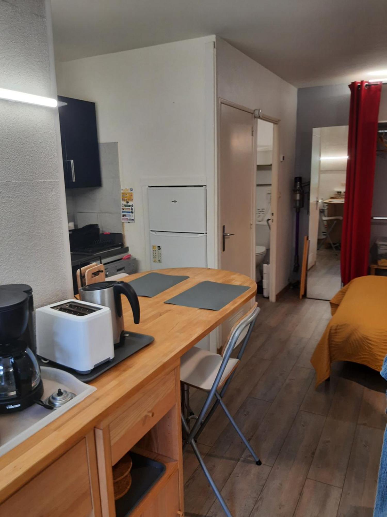 Duplex14H 1Er Etage Jardinet 1 Parking Ou Studio14B Rdc Terrasse Sans Parking La Rochelle  Exteriér fotografie