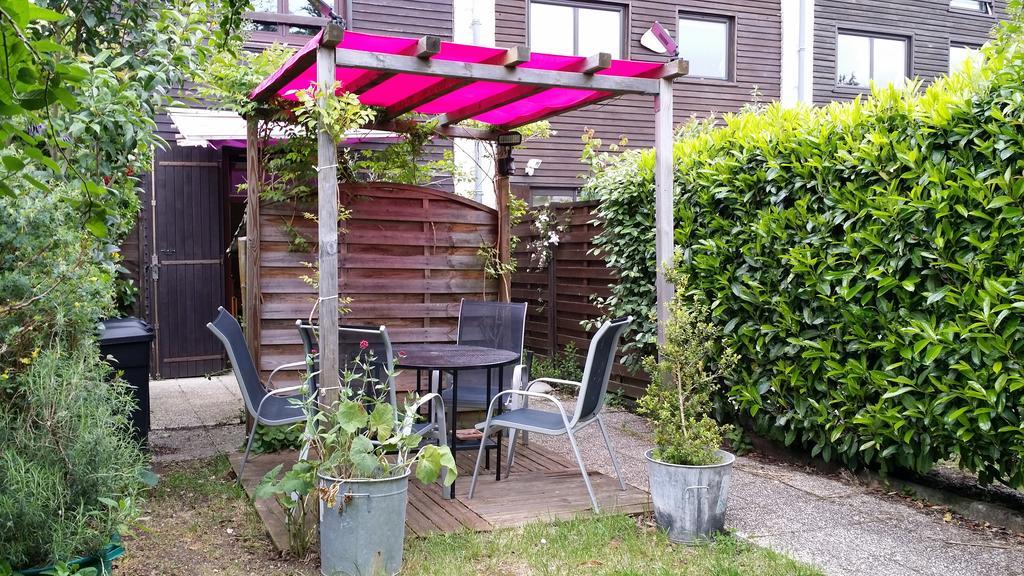 Duplex14H 1Er Etage Jardinet 1 Parking Ou Studio14B Rdc Terrasse Sans Parking La Rochelle  Exteriér fotografie