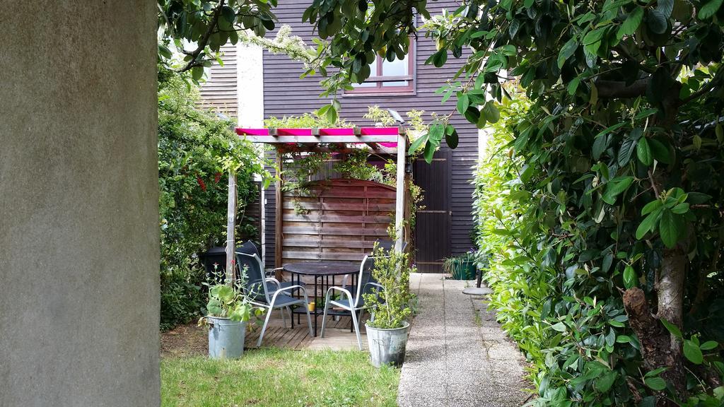 Duplex14H 1Er Etage Jardinet 1 Parking Ou Studio14B Rdc Terrasse Sans Parking La Rochelle  Exteriér fotografie